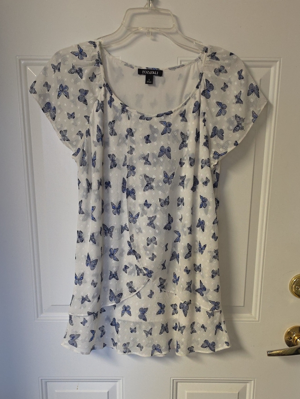 Roz & Ali White Blouse with Blue Butterfly Print